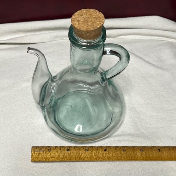 VTG Light Green Glass Pouring Bottle/Cruet for Oil or Vinegar w/Cork Stopper - Picture 9 of 11